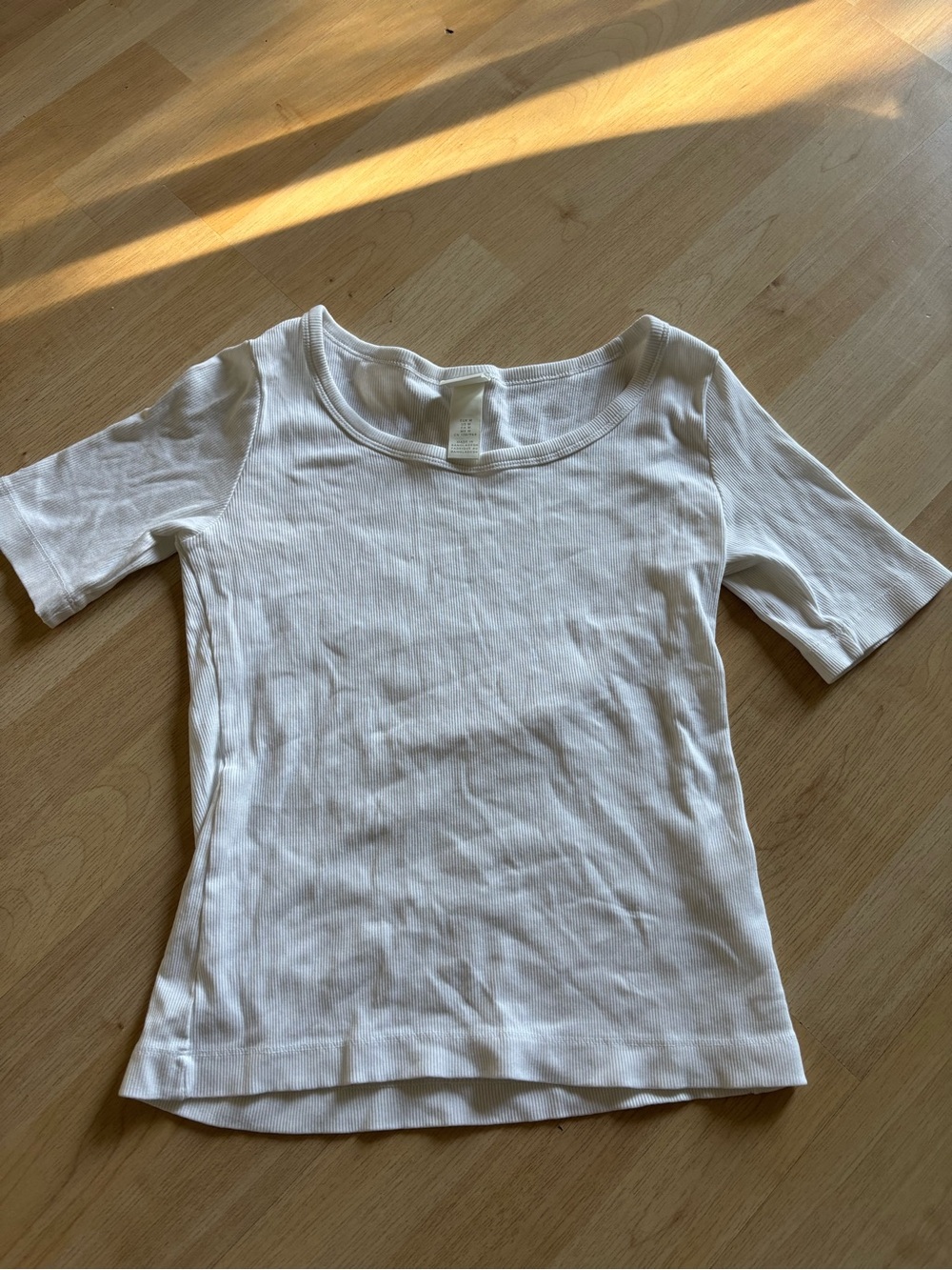 H&M White Ribbed Scoop-Neck Short Sleeve Top women m